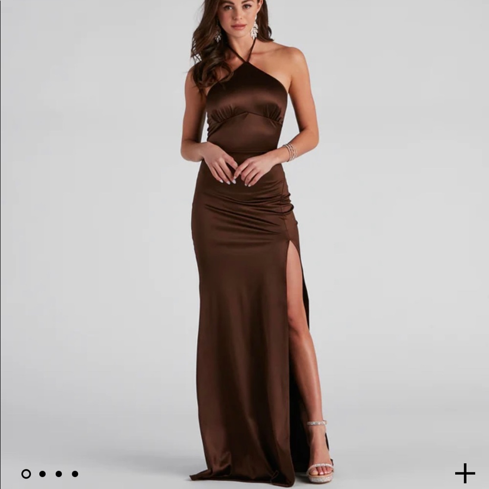 Windsor Brown Formal High Slit Dress